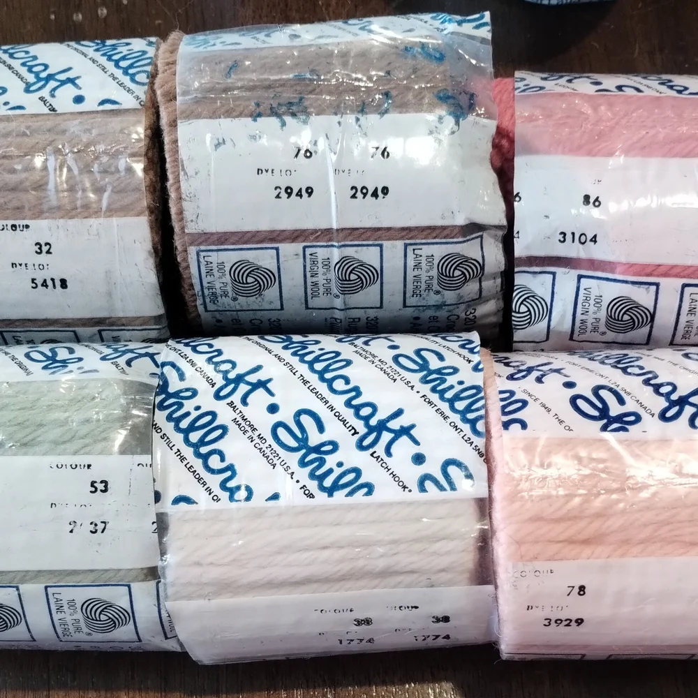 Shillcraft 100% Virgin Wool Yarn Lot Latch Hook Projects, Rugs, Wall Hangings - Picture 2 of 6